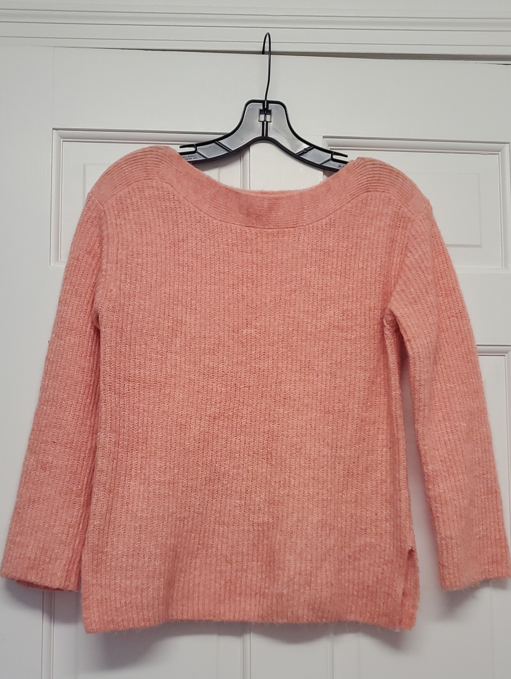 Leith Off-the-Shoulder Ribbed Sweater in Dusty Rose XS
